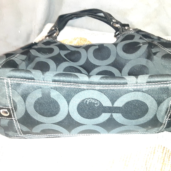 Authentic Coach Handbag - Picture 2 of 3